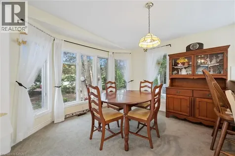 4 Spruce Avenue Puslinch ON N1H 6H9