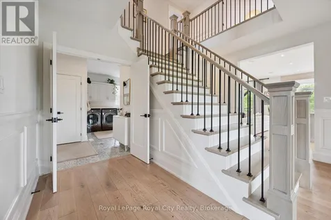 22 Hilltop Road Guelph (victoria North) ON N1E 7L4