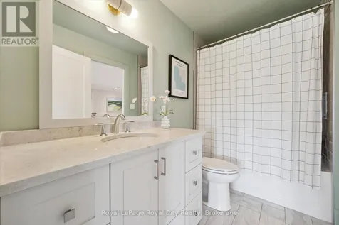 22 Hilltop Road Guelph (victoria North) ON N1E 7L4