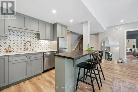 22 Hilltop Road Guelph (victoria North) ON N1E 7L4