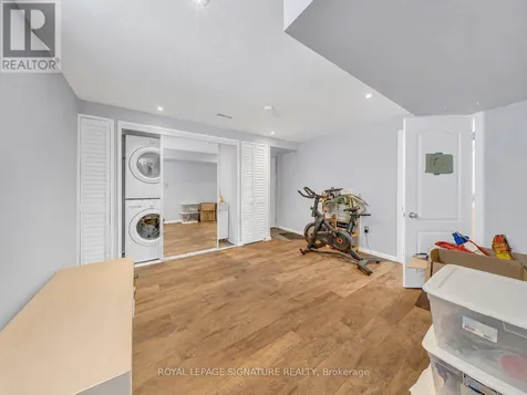 31 Ingram Drive Guelph (victoria North) ON N1E 0B1