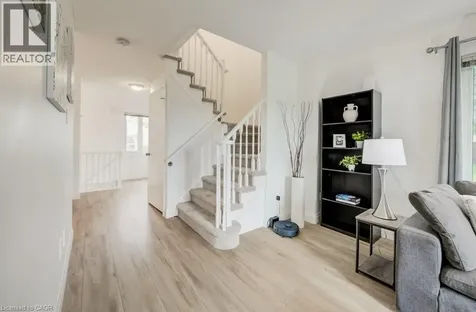 302 College Avenue West Guelph ON N1G 4T6