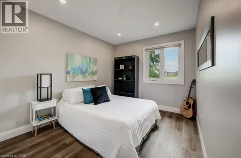 302 College Avenue West Guelph ON N1G 4T6