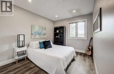 302 College Avenue West Guelph ON N1G 4T6