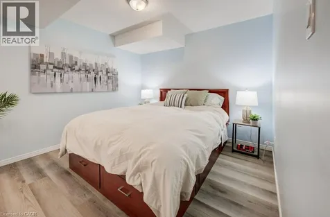 302 College Avenue West Guelph ON N1G 4T6