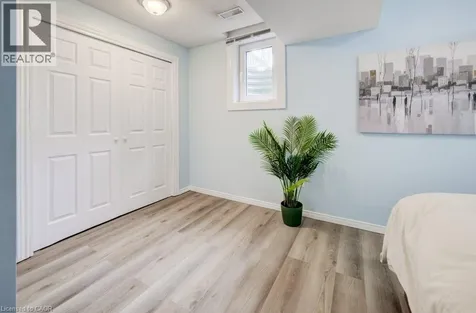 302 College Avenue West Guelph ON N1G 4T6