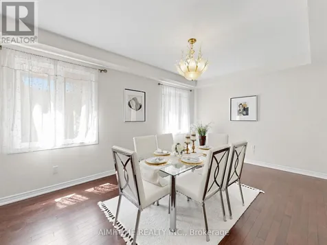 664 Mcgregor Farm Trail Newmarket (glenway Estates) ON L3X 0H3