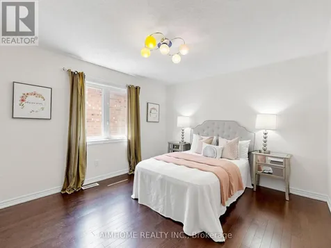 664 Mcgregor Farm Trail Newmarket (glenway Estates) ON L3X 0H3