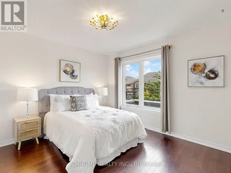 664 Mcgregor Farm Trail Newmarket (glenway Estates) ON L3X 0H3