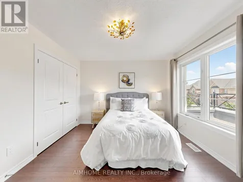 664 Mcgregor Farm Trail Newmarket (glenway Estates) ON L3X 0H3