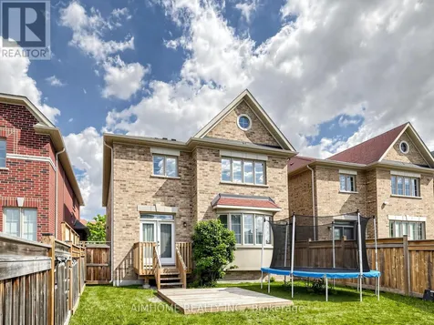 664 Mcgregor Farm Trail Newmarket (glenway Estates) ON L3X 0H3
