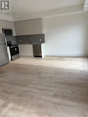 16 Melbourne Avenue St. Catharines (e. Chester) ON L2P 3J8