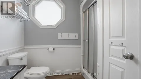 106 Colborne Street Welland (broadway) ON L3B 3P1