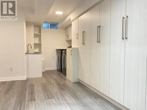 9996 Mccowan Road Markham (berczy) ON L6C 0N3