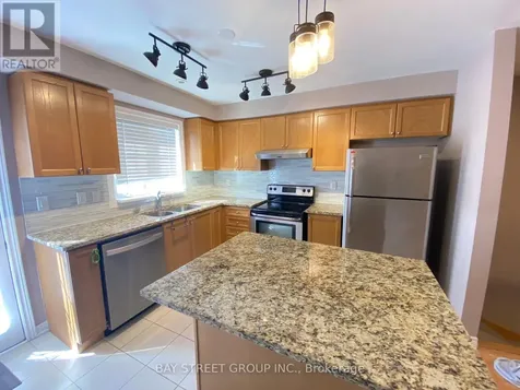 9996 Mccowan Road Markham (berczy) ON L6C 0N3