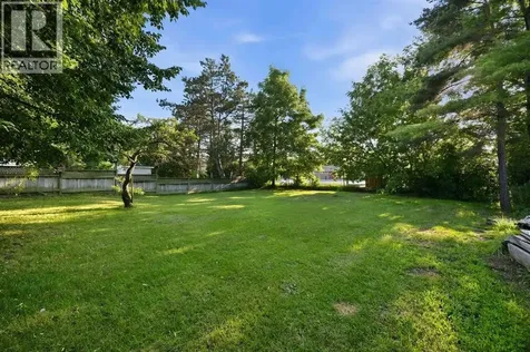 1207 Echo Road Sarnia ON N7S 3K2