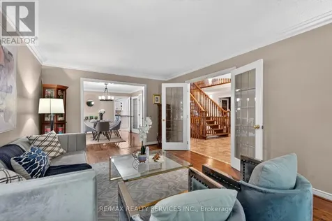 2069 Schoolmaster Circle Oakville (ga Glen Abbey) ON L6M 3A1
