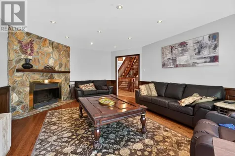 2069 Schoolmaster Circle Oakville (ga Glen Abbey) ON L6M 3A1