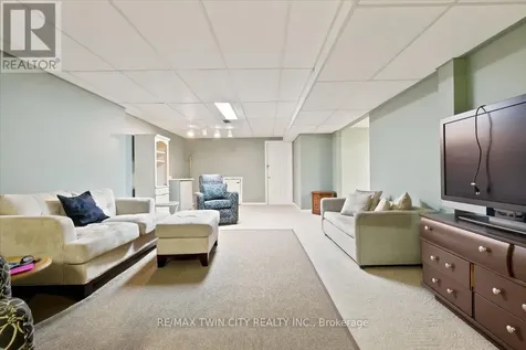 75 Beasley Crescent Cambridge ON N1T 1P5