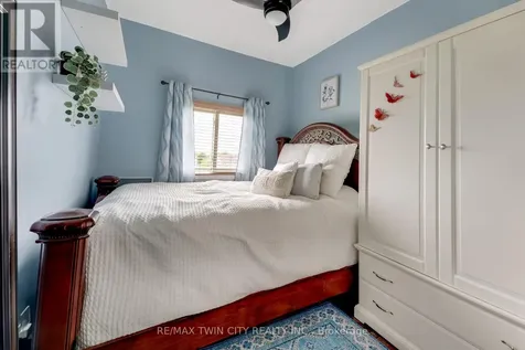 235 Red Clover Court Kitchener ON N2E 4J5