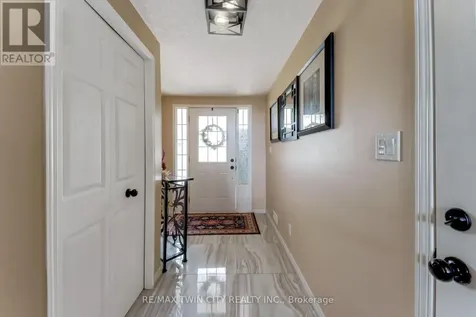 235 Red Clover Court Kitchener ON N2E 4J5