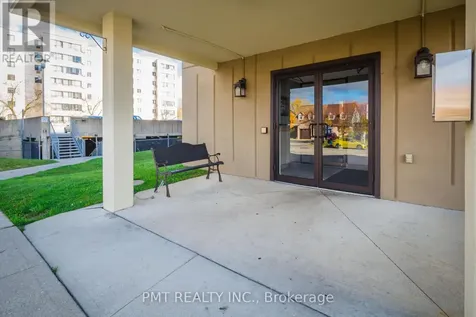 65 Highland Crescent Kitchener ON N2M 5M8