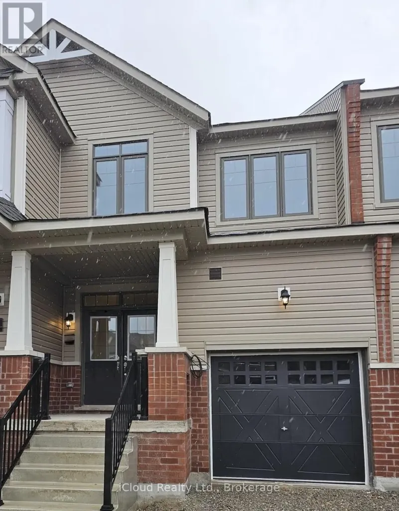 9 Durham Avenue Barrie ON L9J 0W2