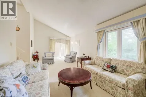 206 Candlewood Crescent Waterloo ON N2L 5Y9
