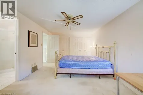 206 Candlewood Crescent Waterloo ON N2L 5Y9