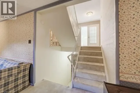 206 Candlewood Crescent Waterloo ON N2L 5Y9
