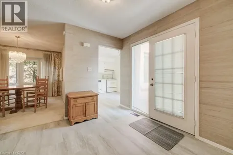 206 Candlewood Crescent Waterloo ON N2L 5Y9