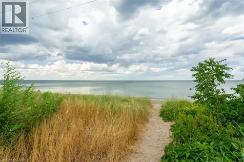 826 Beach Boulevard Hamilton ON L8H 6Z5