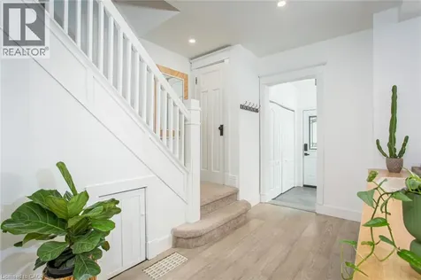826 Beach Boulevard Hamilton ON L8H 6Z5