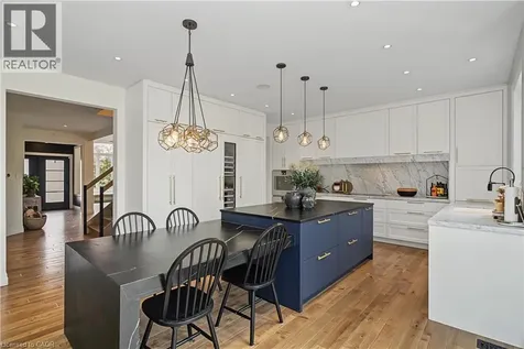 422 Rideau River Street Waterloo ON N2V 2Y4