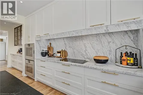 422 Rideau River Street Waterloo ON N2V 2Y4