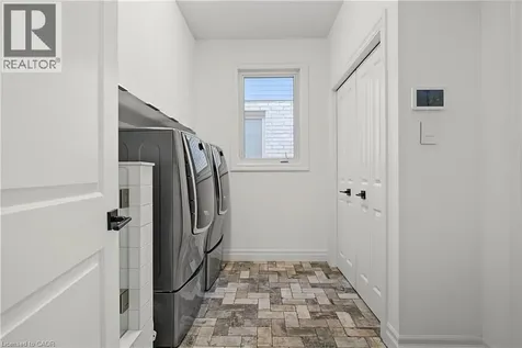 422 Rideau River Street Waterloo ON N2V 2Y4