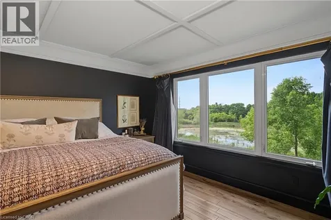 422 Rideau River Street Waterloo ON N2V 2Y4