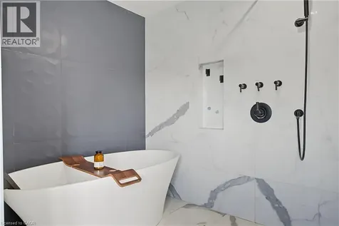 422 Rideau River Street Waterloo ON N2V 2Y4
