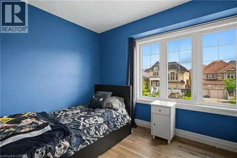 422 Rideau River Street Waterloo ON N2V 2Y4