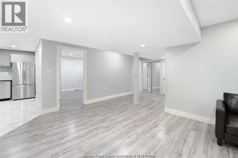 530 Donlon Lasalle ON N9J 3Y3