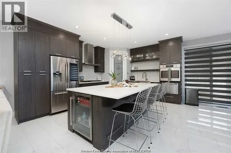 530 Donlon Lasalle ON N9J 3Y3