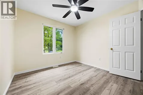 10158 Victoria Street Lambton Shores ON N0M 2L0