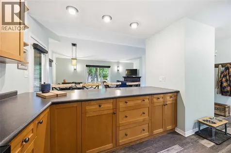 10158 Victoria Street Lambton Shores ON N0M 2L0
