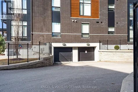 110 Cortile Private Ottawa ON K1V 2S8