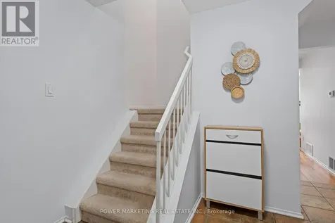 10 Bujold Court Ottawa ON K2L 3N6