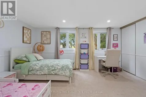 10 Bujold Court Ottawa ON K2L 3N6