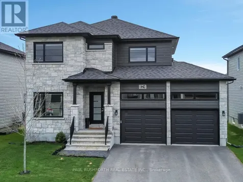 624 Geneva Crescent Russell ON K0A 1W0