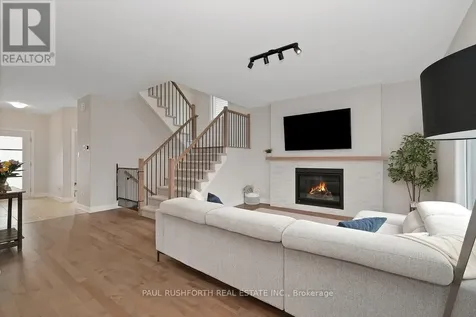 624 Geneva Crescent Russell ON K0A 1W0