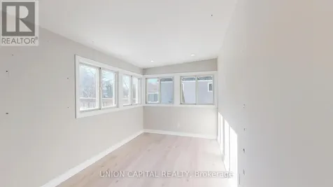 27 Connor Drive Whitchurch-stouffville ON L4A 2Z1