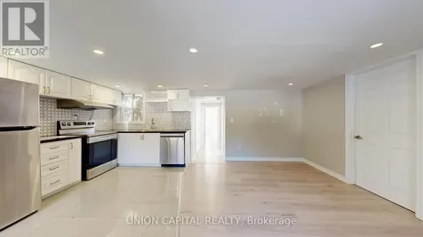 27 Connor Drive Whitchurch-stouffville ON L4A 2Z1